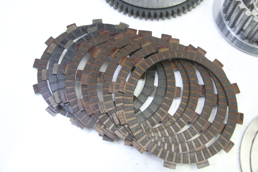 photo de EMBRAYAGE YAMAHA TDM ABS 900 (2002 - 2014) - État de surface