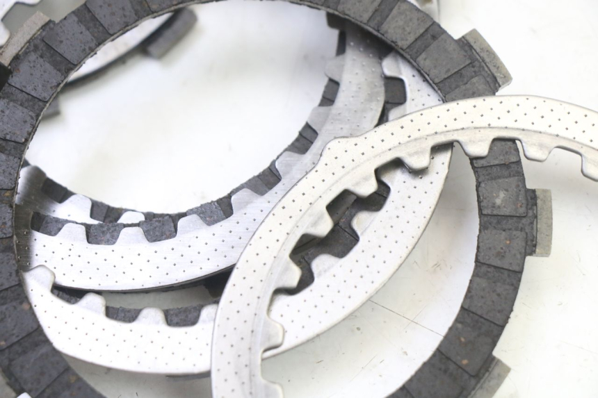 photo de EMBRAYAGE YAMAHA TDR DELTABOX 125 (1997 - 2003) - Détails caractéristiques