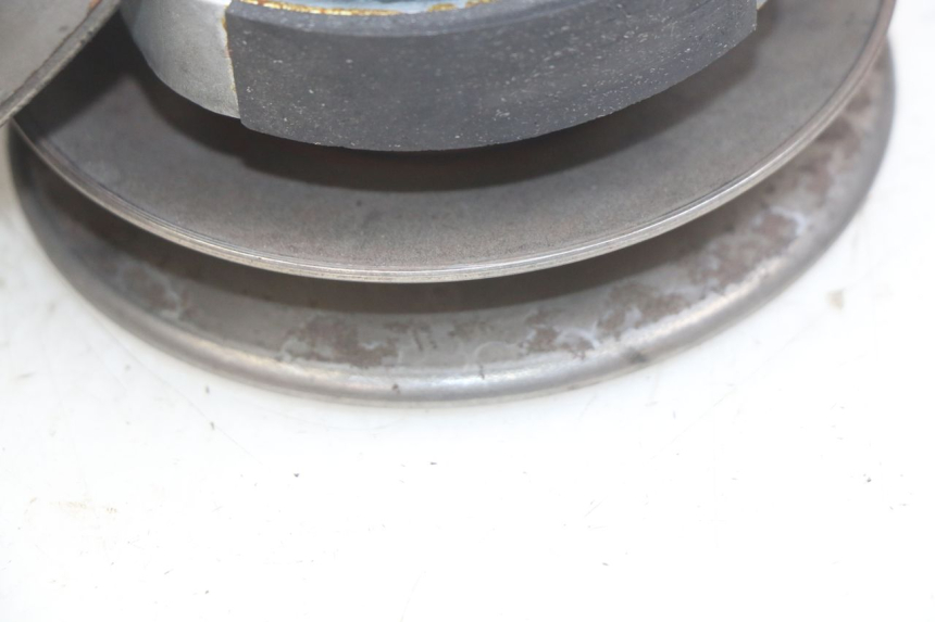 photo de EMBRAYAGE PEUGEOT TREKKER 50 (1998 - 2004) - Gros plan technique