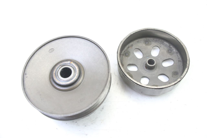 photo de EMBRAYAGE PEUGEOT TWEET 4T 50 (2014 - 2019) - Gros plan technique