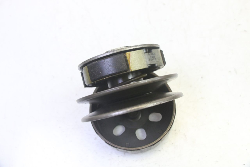 photo de EMBRAYAGE PEUGEOT TWEET PRO EFI 4T 50 (2021 - 2022) - Autre angle de vue