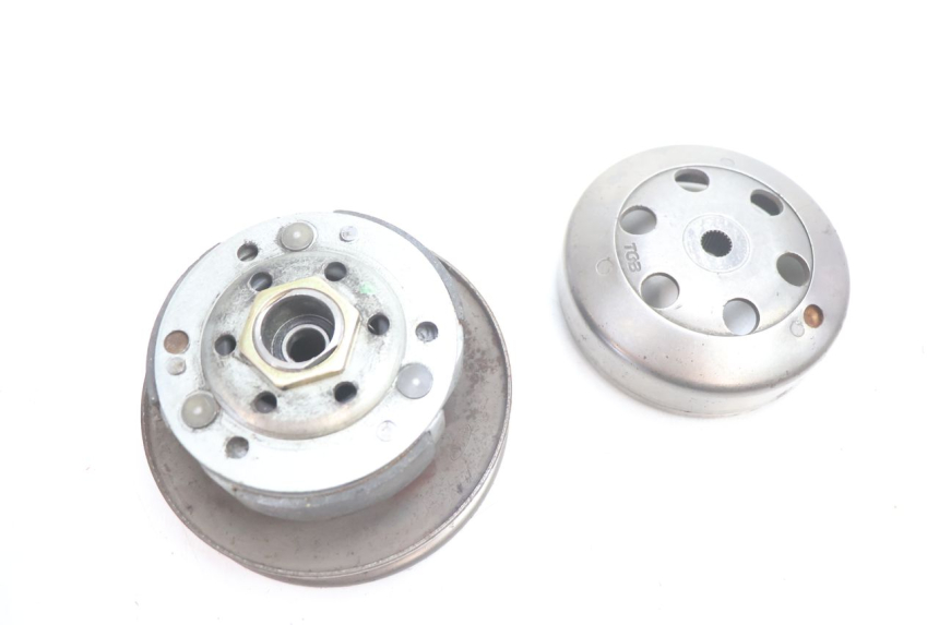 photo de EMBRAYAGE PIAGGIO TYPHOON 50 (2000 - 2009) - Points de fixation