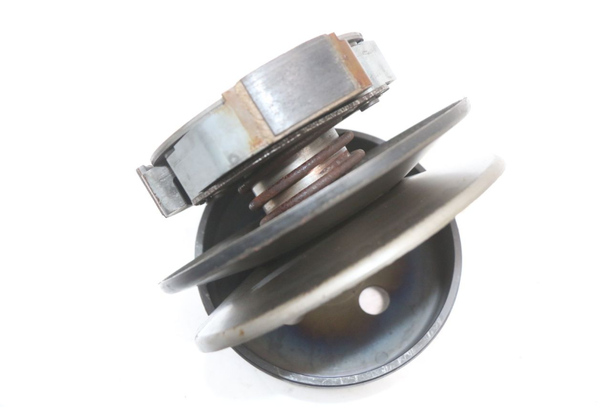 photo de EMBRAYAGE SUZUKI UH BURGMAN 125 (2002 - 2006) - Gros plan technique