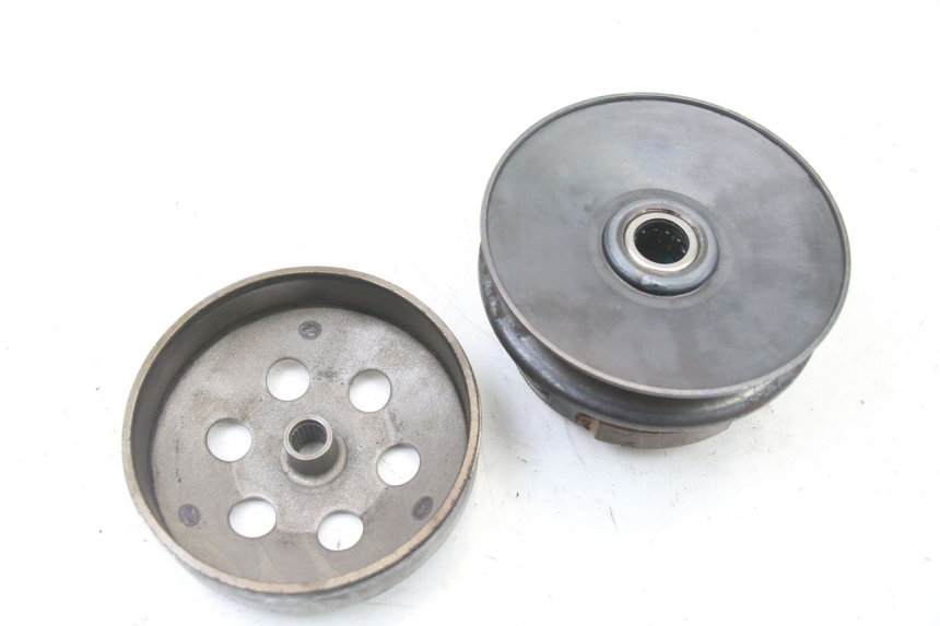 photo de EMBRAYAGE UNIVERSAL BIKE ZN50QT-11B 50 (2018 - 2021) - Gros plan technique