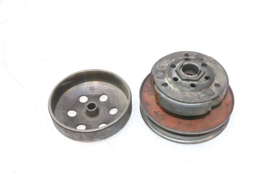 photo de EMBRAYAGE PIAGGIO VESPA LX 2T 50 (2005 - 2013) - Gros plan technique