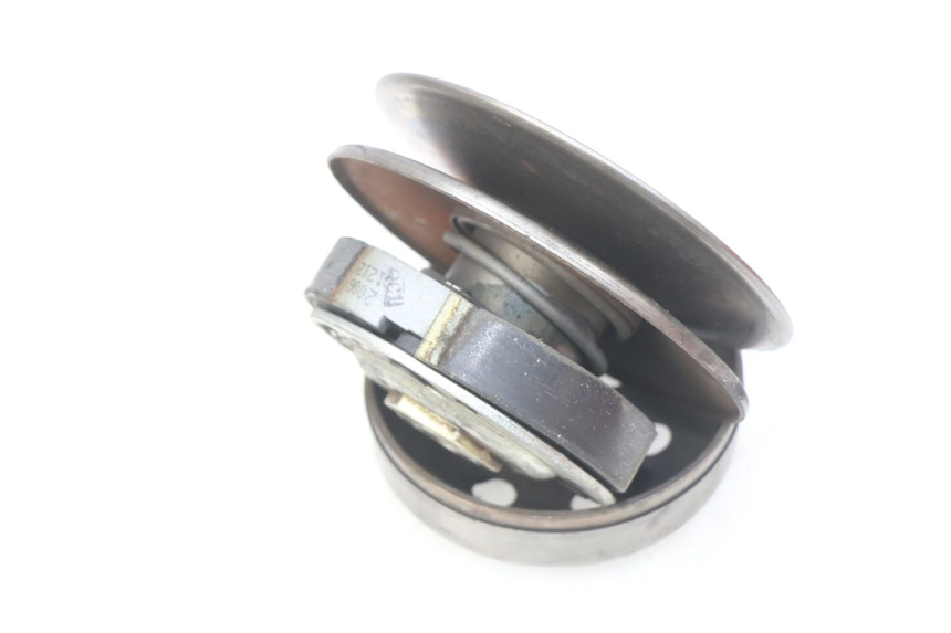 photo de EMBRAYAGE PIAGGIO VESPA PRIMAVERA 2T 50 (2013 - 2018) - Autre angle de vue