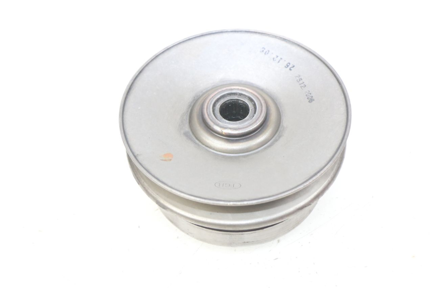 photo de EMBRAYAGE PIAGGIO VESPA PRIMAVERA 2T 50 (2013 - 2018) - Gros plan technique