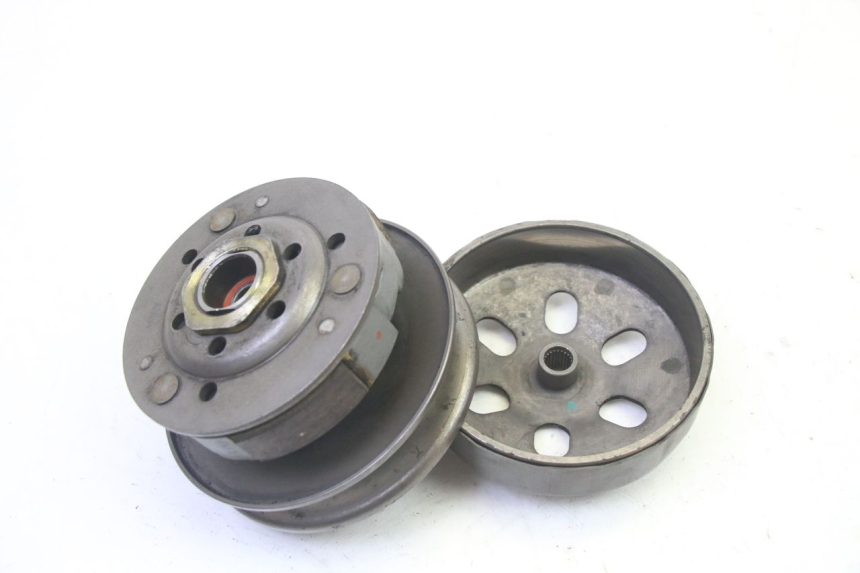 photo de EMBRAYAGE PEUGEOT VIVACITY NEW 4T 50 (2008 - 2017) - Détail de la pièce