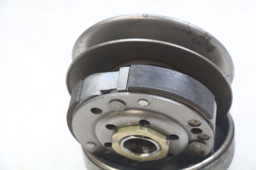 photo de EMBRAYAGE PEUGEOT VIVACITY 50 (2004 - 2009) - Autre angle de vue