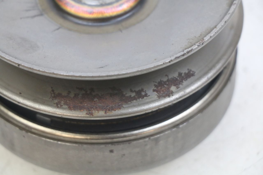 photo de EMBRAYAGE PEUGEOT VIVACITY 50 (2004 - 2009) - Gros plan technique