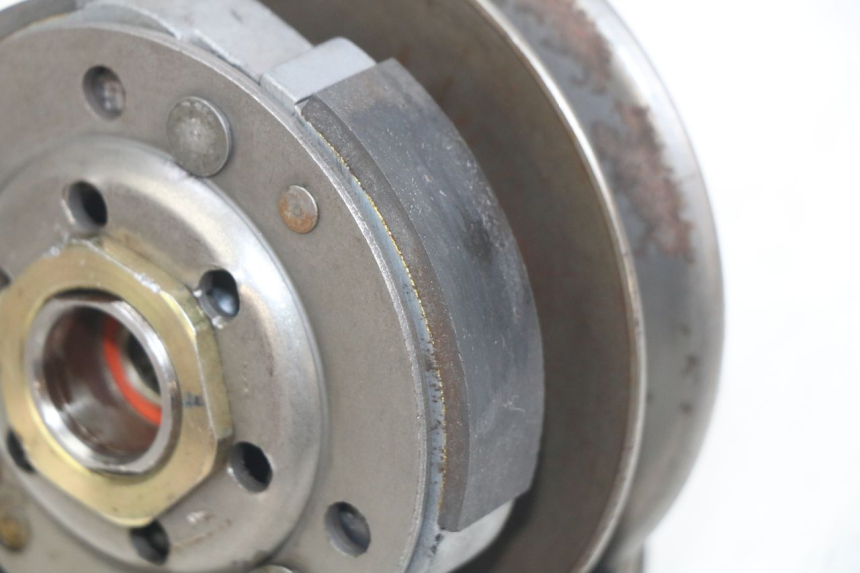 photo de EMBRAYAGE PEUGEOT VIVACITY 50 (2004 - 2009) - État de surface