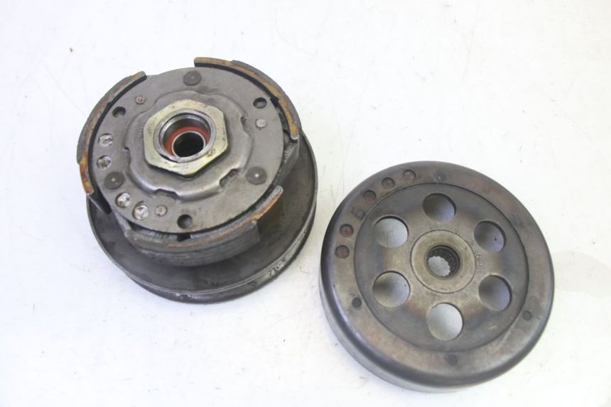 photo de EMBRAYAGE YAMAHA XMAX X-MAX 125 (2006 - 2009) - Détail de la pièce