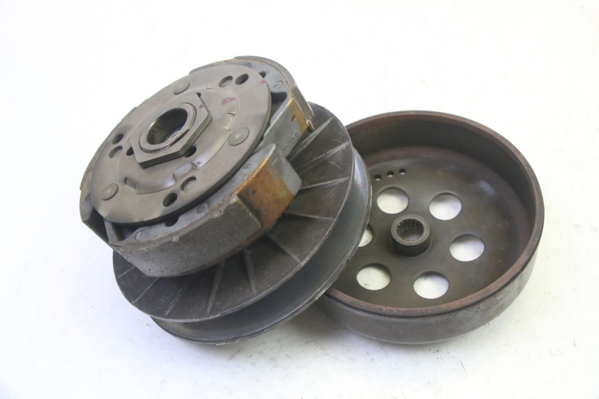 photo de EMBRAYAGE YAMAHA X-MAX XMAX 250 (2006 - 2009) - Vue principale