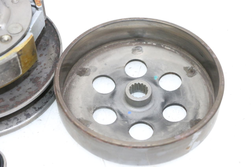 photo de EMBRAYAGE YAMAHA X-MAX XMAX 125 (2010 - 2013) - État de surface