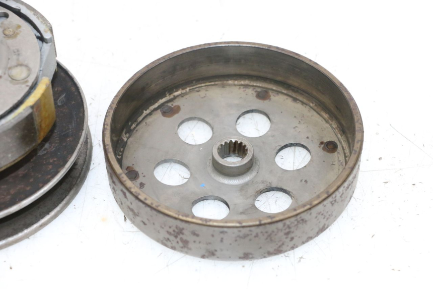 photo de EMBRAYAGE YAMAHA XMAX X-MAX 125 (2006 - 2009) - Autre angle de vue