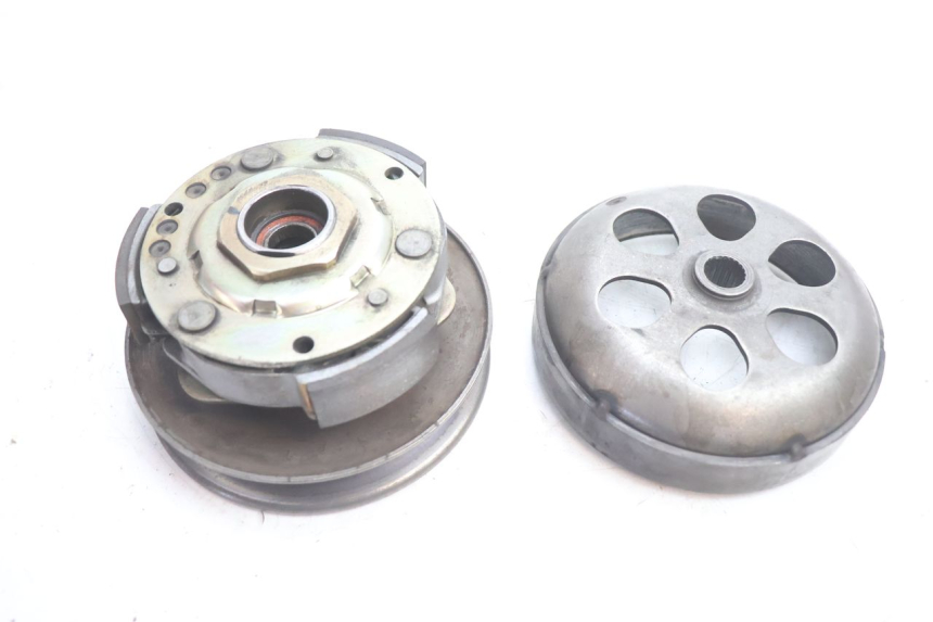 photo de EMBRAYAGE PIAGGIO X8 STREET 125 (2006 - 2007) - Autre angle de vue