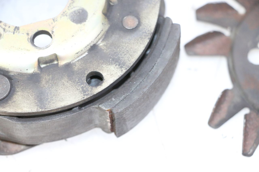 photo de EMBRAYAGE PIAGGIO X9 EVOLUTION 125 (2003 - 2007) - Gros plan technique