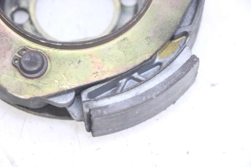 photo de EMBRAYAGE PIAGGIO X9 125 (2000 - 2003) - Autre angle de vue