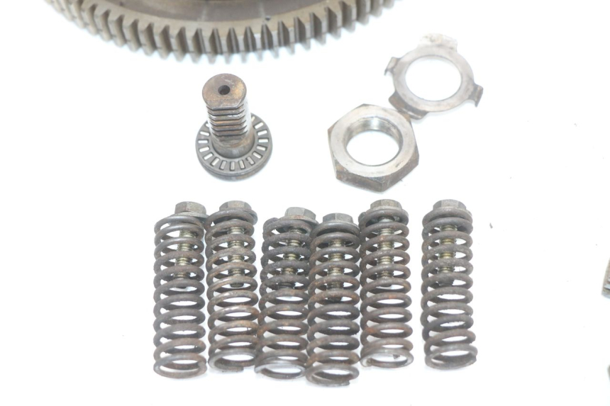 photo de EMBRAYAGE YAMAHA XJ F 900 (1983 - 1994) - Inspection visuelle