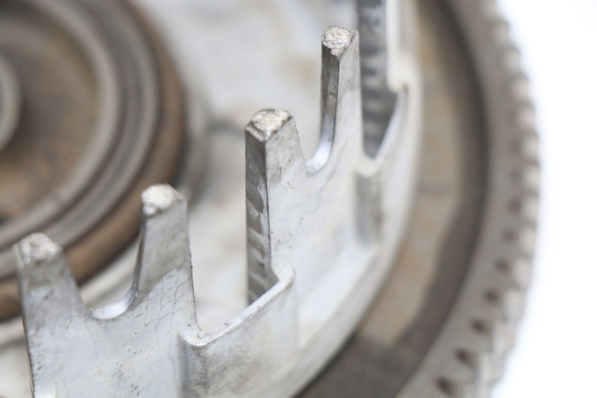 photo de EMBRAYAGE YAMAHA XJ F 900 (1983 - 1994) - État de surface