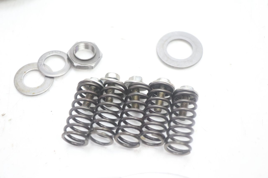 photo de EMBRAYAGE HONDA XLV VARADERO 125 (2007 - 2012) - État de surface
