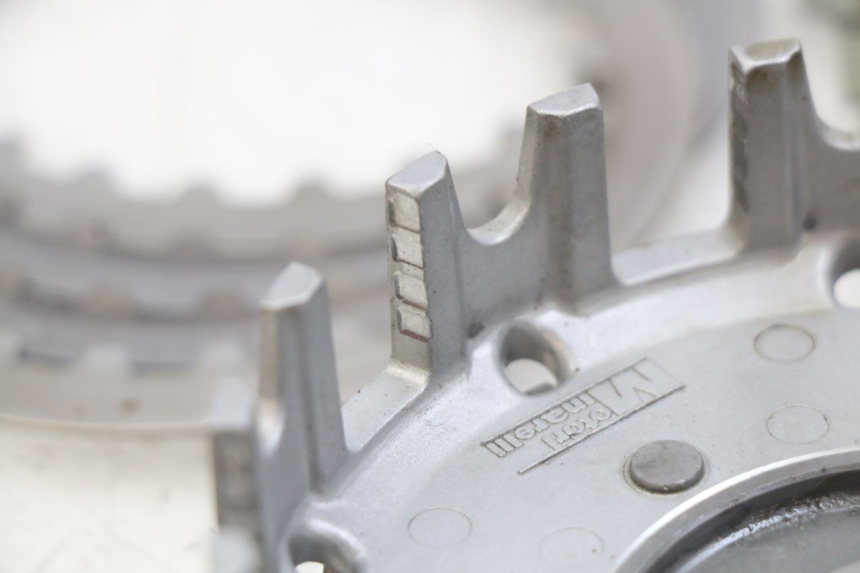 photo de EMBRAYAGE PEUGEOT XP6 50 (2006 - 2011) - Marquages et références