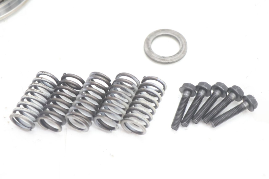 photo de EMBRAYAGE HONDA XRV AFRICA TWIN 750 (1990 - 1992) - Vue rapprochée