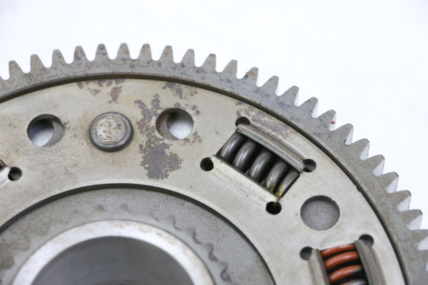 photo de EMBRAYAGE YAMAHA FZ6 FAZER S2 600 (2007 - 2011) - Angle alternatif