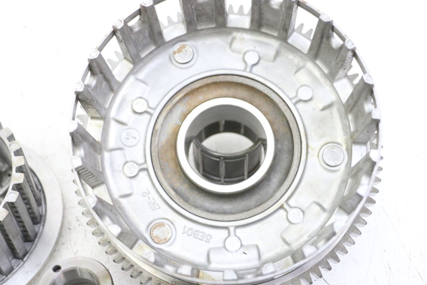 photo de EMBRAYAGE YAMAHA FZ6 FAZER S2 600 (2007 - 2011) - Points de fixation