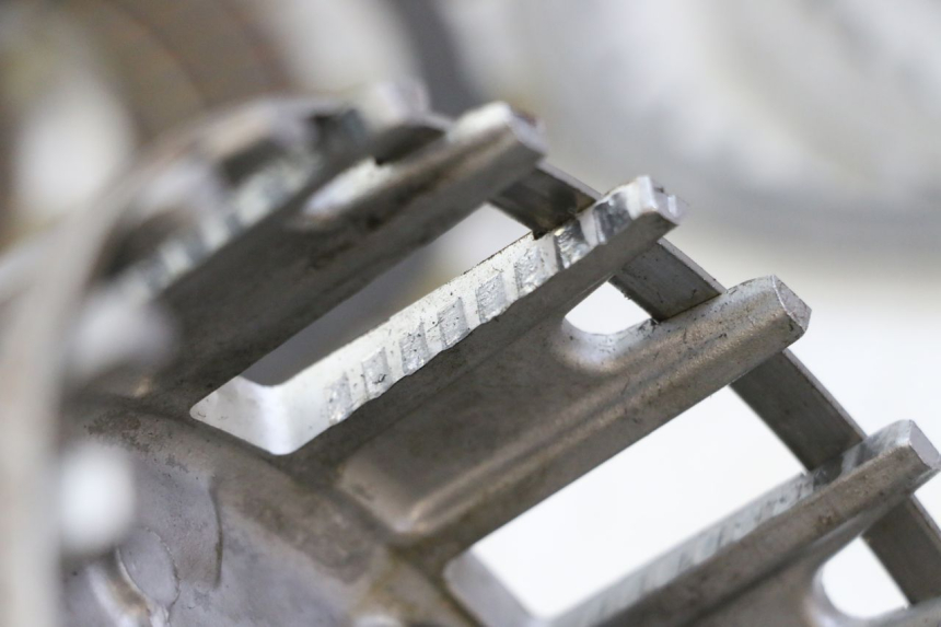 photo de EMBRAYAGE YAMAHA FZ6 FAZER S2 600 (2007 - 2011) - État de surface