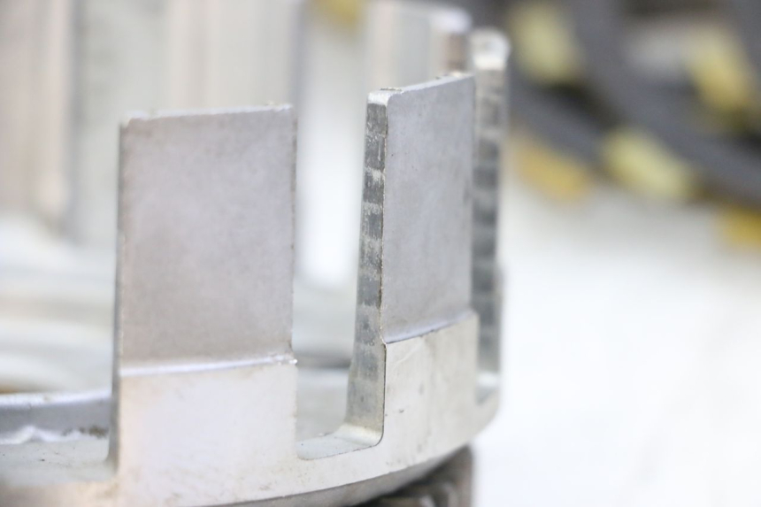 photo de EMBRAYAGE YAMAHA YZ-F YZF 250 (2007 - 2013) - Détails caractéristiques