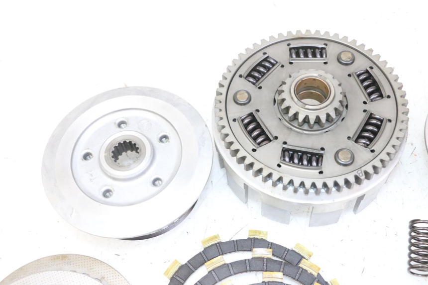 photo de EMBRAYAGE YAMAHA YZ-F YZF 250 (2007 - 2013) - Angle alternatif