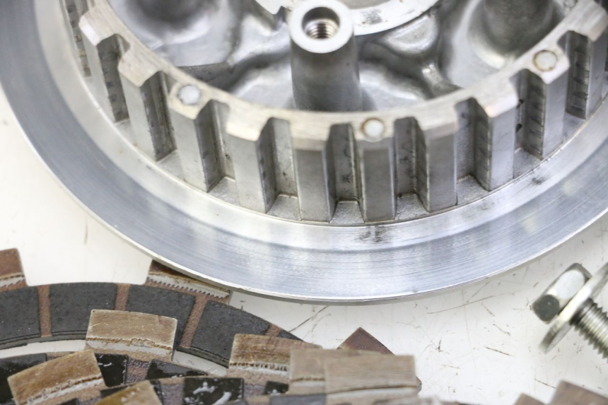 photo de EMBRAYAGE YAMAHA YFM R RAPTOR 250 (2008 - 2014) - Focus structure