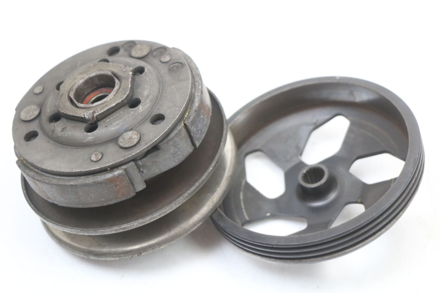 photo de EMBRAYAGE YAMAHA YN NEO'S 50 (1997 - 2004) - Détail de la pièce