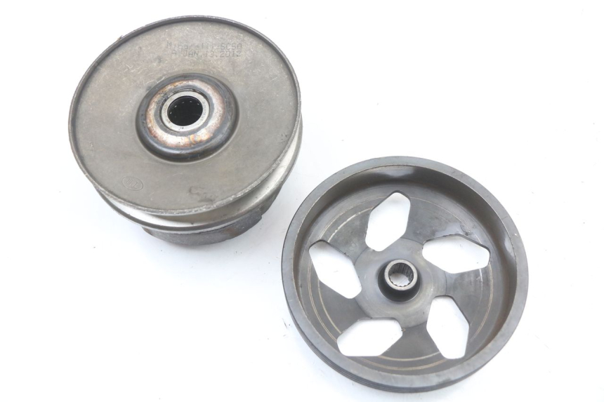 photo de EMBRAYAGE YAMAHA YN NEO'S 50 (1997 - 2004) - Gros plan technique