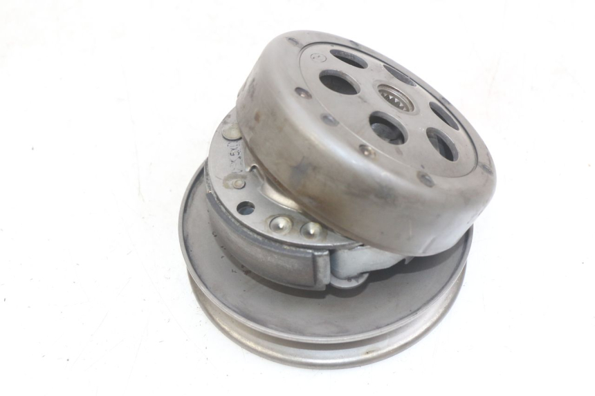 photo de EMBRAYAGE YAMAHA YP MAJESTY 125 (2007 - 2010) - Gros plan technique