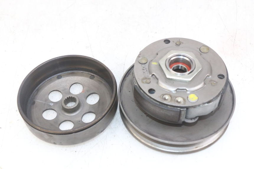 photo de EMBRAYAGE YAMAHA YP MAJESTY 125 (2007 - 2010) - Vue d’ensemble