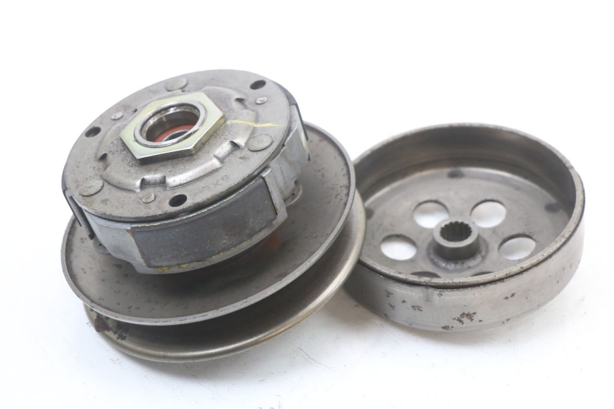 photo de EMBRAYAGE YAMAHA YP MAJESTY 125 (2002 - 2006) - Détail de la pièce