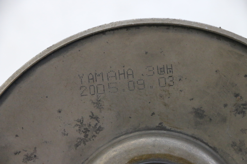 photo de EMBRAYAGE YAMAHA YP MAJESTY 125 (2002 - 2006) - État de surface