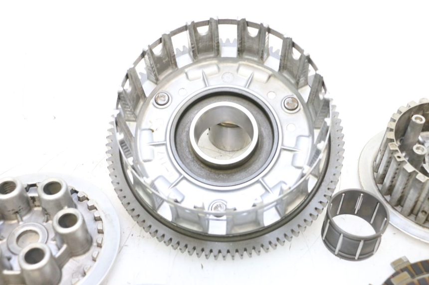photo de EMBRAYAGE YAMAHA YZF R GENESIS 750 (1993 - 1998) - Zoom qualité
