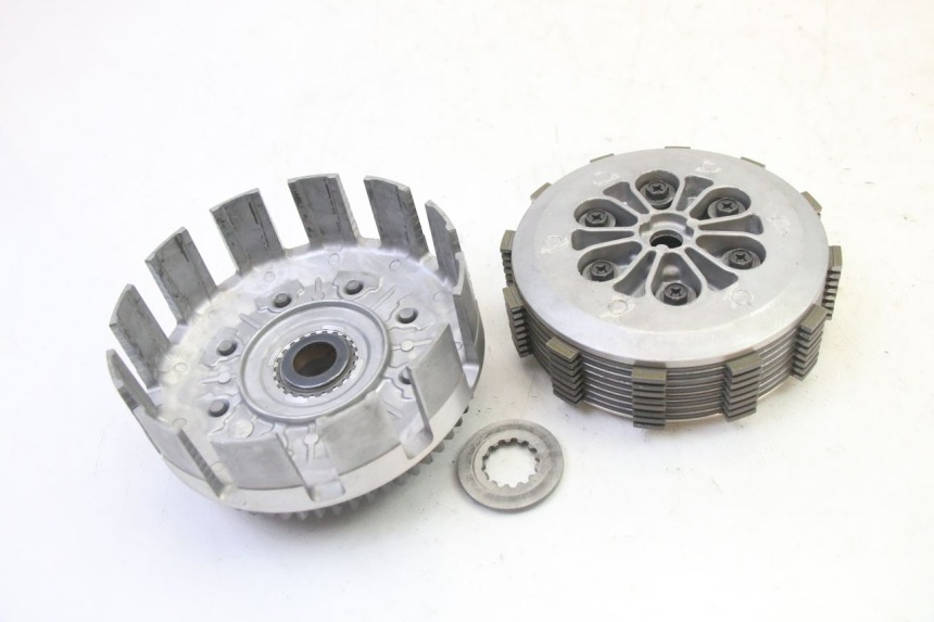 photo de EMBRAYAGE YAMAHA YZF YZ-F 450 (2014 - 2016) - Vue rapprochée