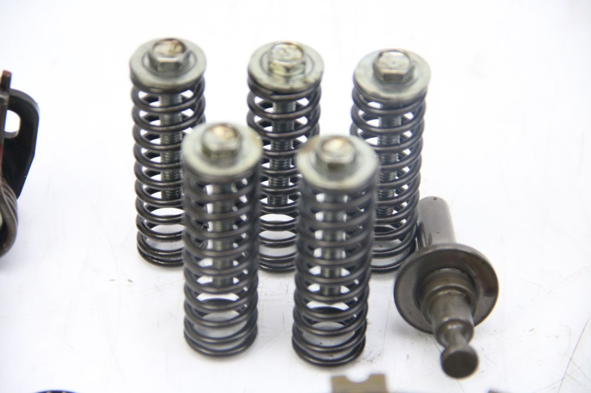 photo de EMBRAYAGE KAWASAKI Z ABS 1000 (2014 - 2020) - Vue rapprochée