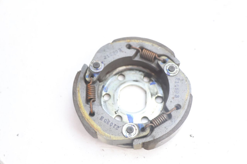 photo de EMBRAYAGE PIAGGIO ZIP IGET 4T 50 (2021 - 2023) - Autre angle de vue