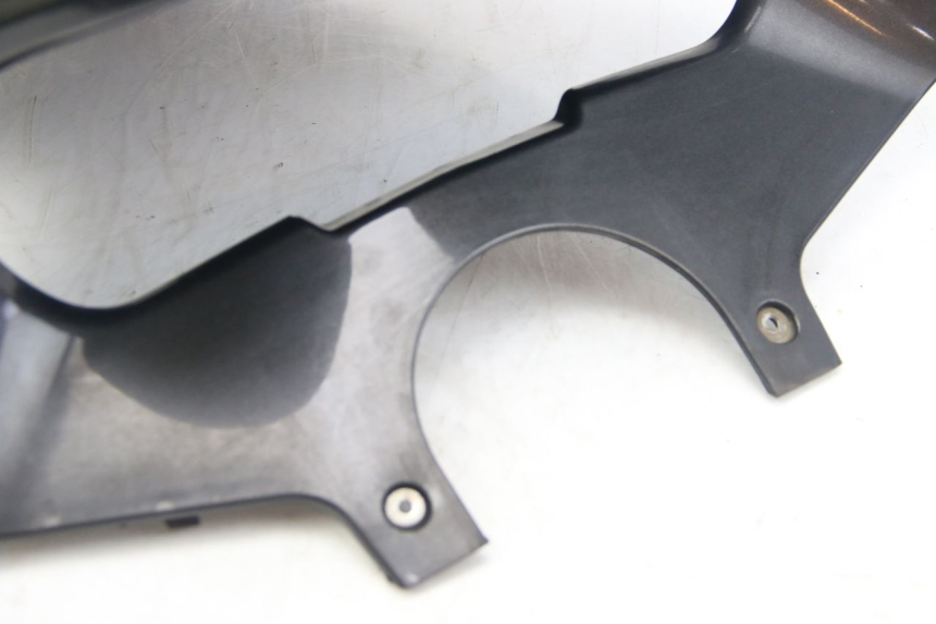 photo de ENTOURAGE COMPTEUR APRILIA ATLANTIC 500 (2002 - 2003) - Détails caractéristiques