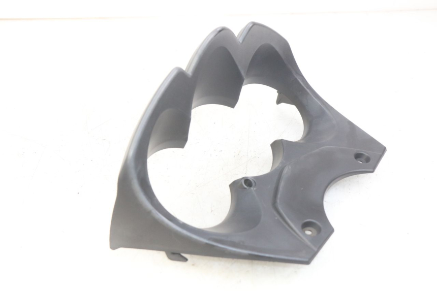 photo de ENTOURAGE COMPTEUR PEUGEOT CITYSTAR AIR 125 (2014 - 2017) - Points de fixation