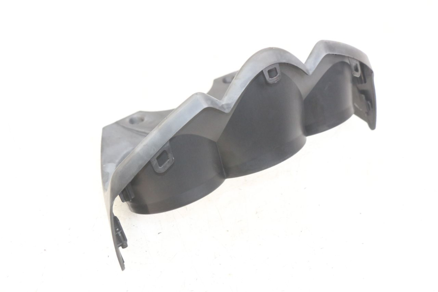 photo de ENTOURAGE COMPTEUR PEUGEOT CITYSTAR 125 (2011 - 2017) - Gros plan technique