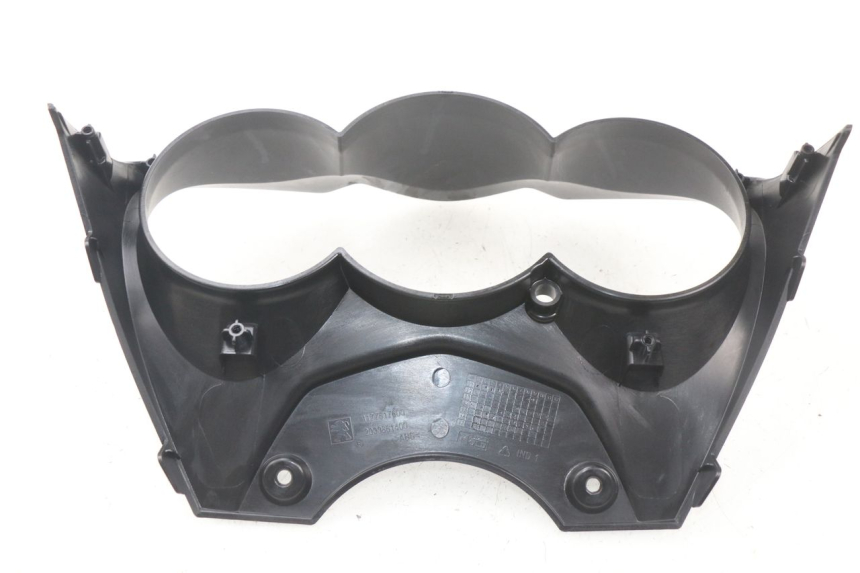 photo de ENTOURAGE COMPTEUR PEUGEOT CITYSTAR 50 (2013 - 2017) - Gros plan technique