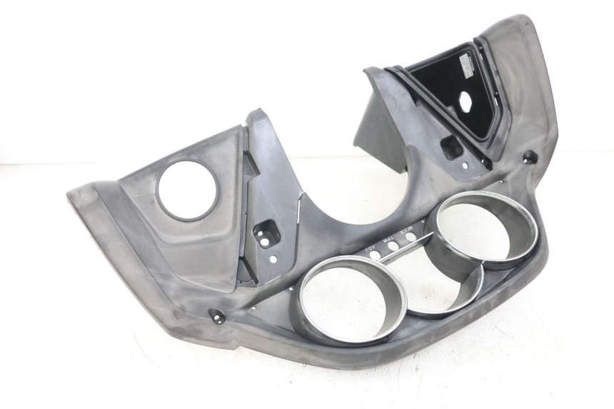 photo de ENTOURAGE COMPTEUR KYMCO DINK STREET ABS 125 (2011 - 2018) - Points de fixation