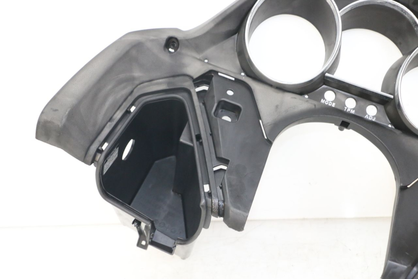 photo de ENTOURAGE COMPTEUR KYMCO DINK STREET ABS 125 (2011 - 2018) - État de surface