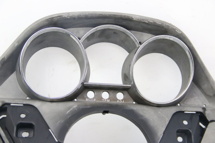 photo de ENTOURAGE COMPTEUR KYMCO DINK STREET 125 (2009 - 2014) - Détails caractéristiques